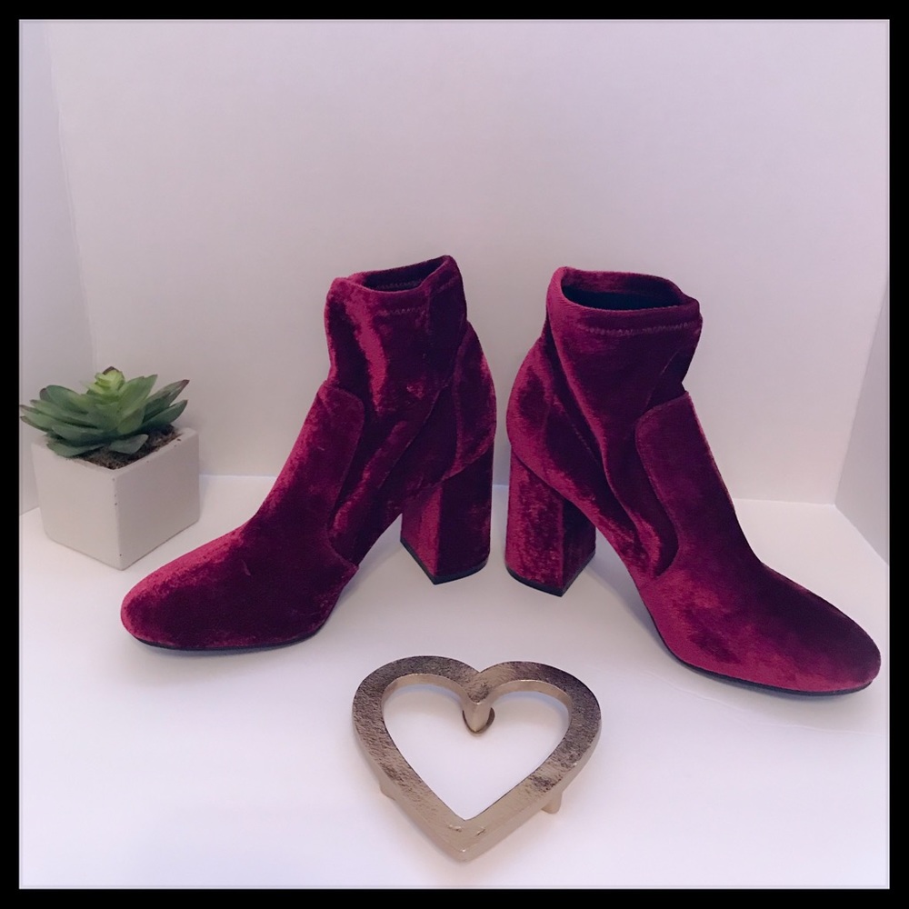 NWOT Abound Block Heel Velvet Ankle Boot Nordstrom